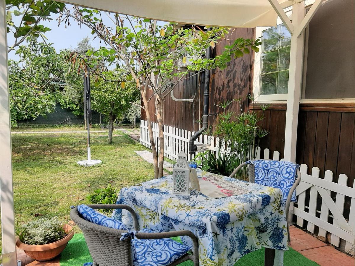 Tom E Jerry Bed & Breakfast Domus De Maria Ngoại thất bức ảnh